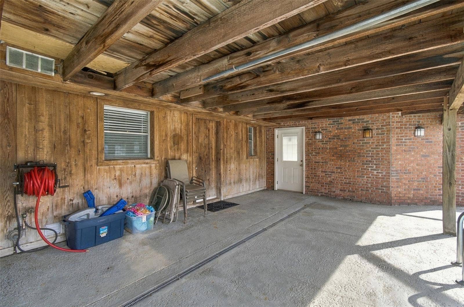 105 ASHBROOK DRIVE, Brandon, FL 33511 105 ASHBROOK DRIVE, Brandon, FL 33511