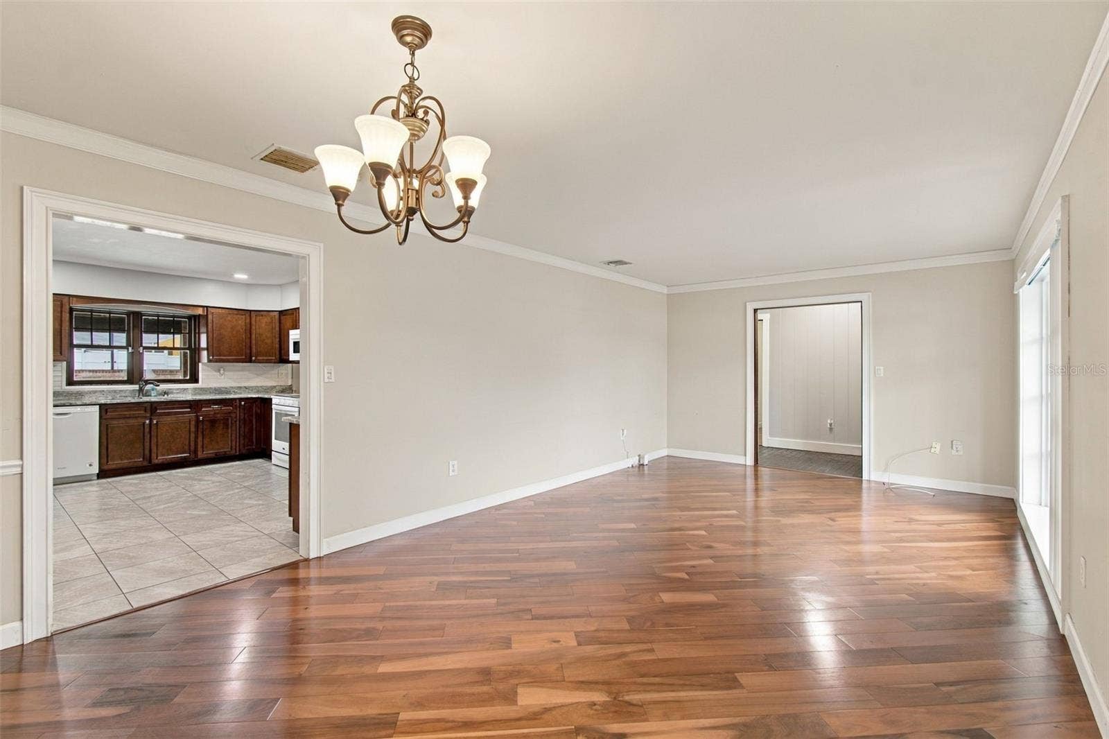 105 ASHBROOK DRIVE, Brandon, FL 33511 105 ASHBROOK DRIVE, Brandon, FL 33511