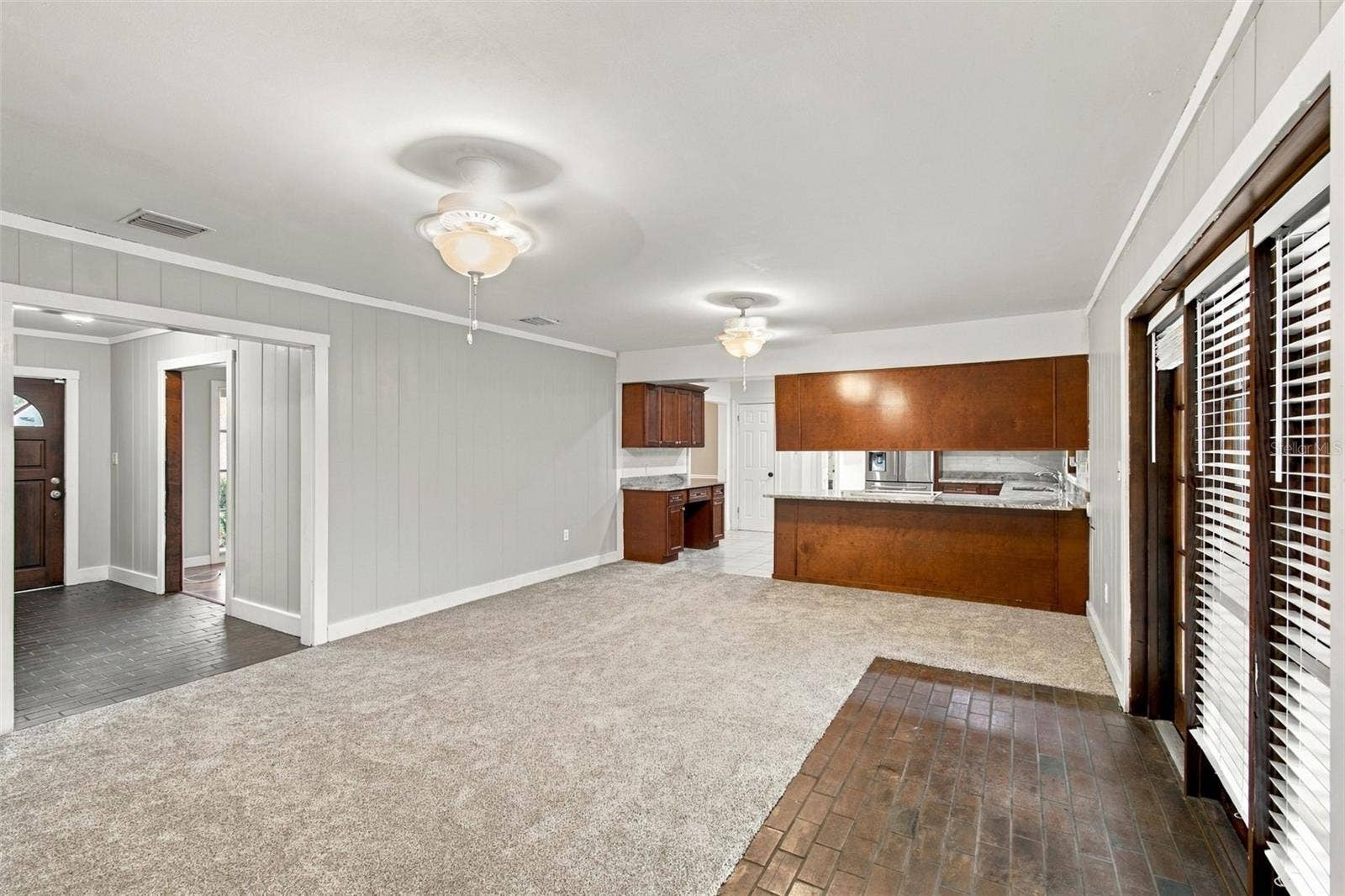 105 ASHBROOK DRIVE, Brandon, FL 33511 105 ASHBROOK DRIVE, Brandon, FL 33511