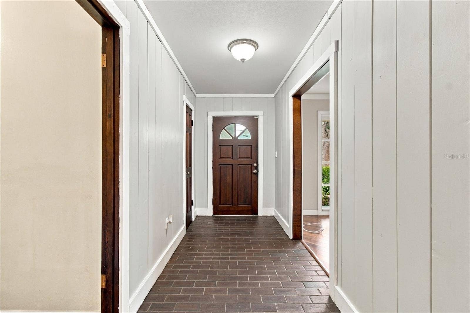 105 ASHBROOK DRIVE, Brandon, FL 33511 105 ASHBROOK DRIVE, Brandon, FL 33511