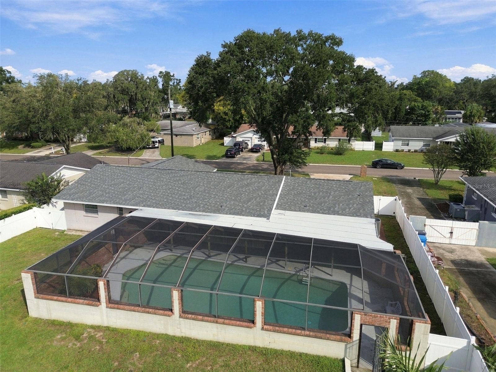 105 ASHBROOK DRIVE, Brandon, FL 33511 105 ASHBROOK DRIVE, Brandon, FL 33511