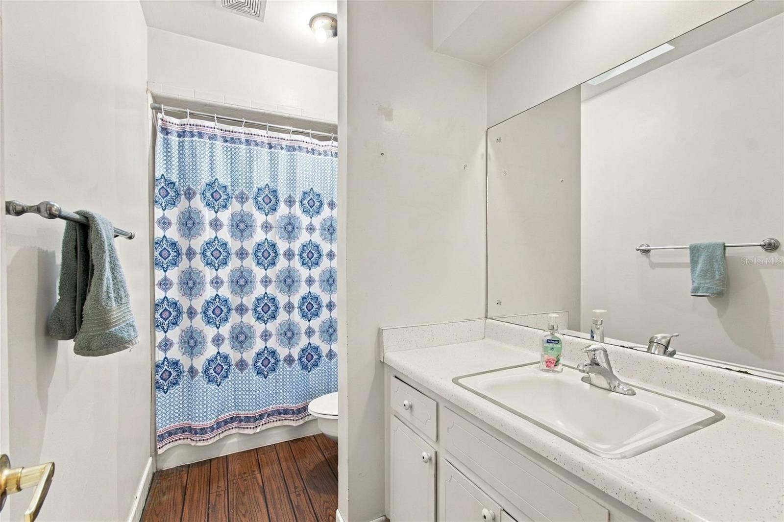 105 ASHBROOK DRIVE, Brandon, FL 33511 105 ASHBROOK DRIVE, Brandon, FL 33511