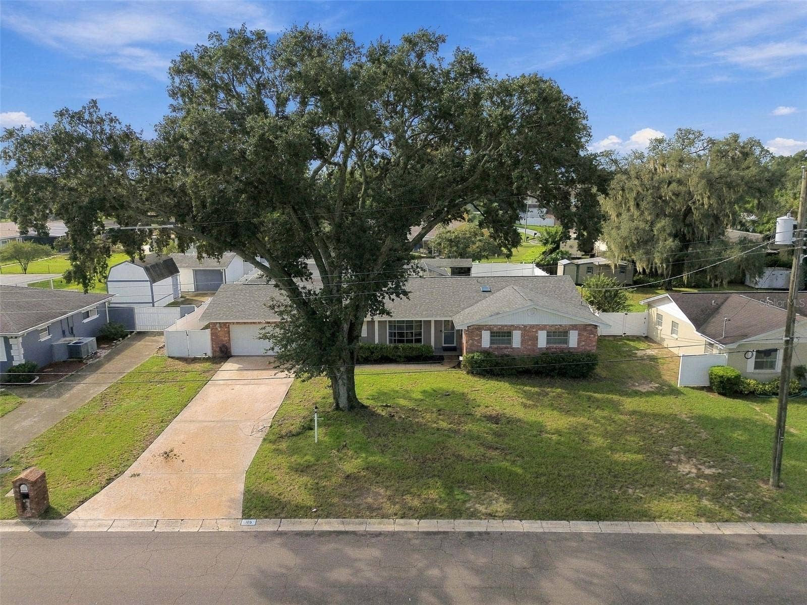 105 ASHBROOK DRIVE, Brandon, FL 33511 105 ASHBROOK DRIVE, Brandon, FL 33511