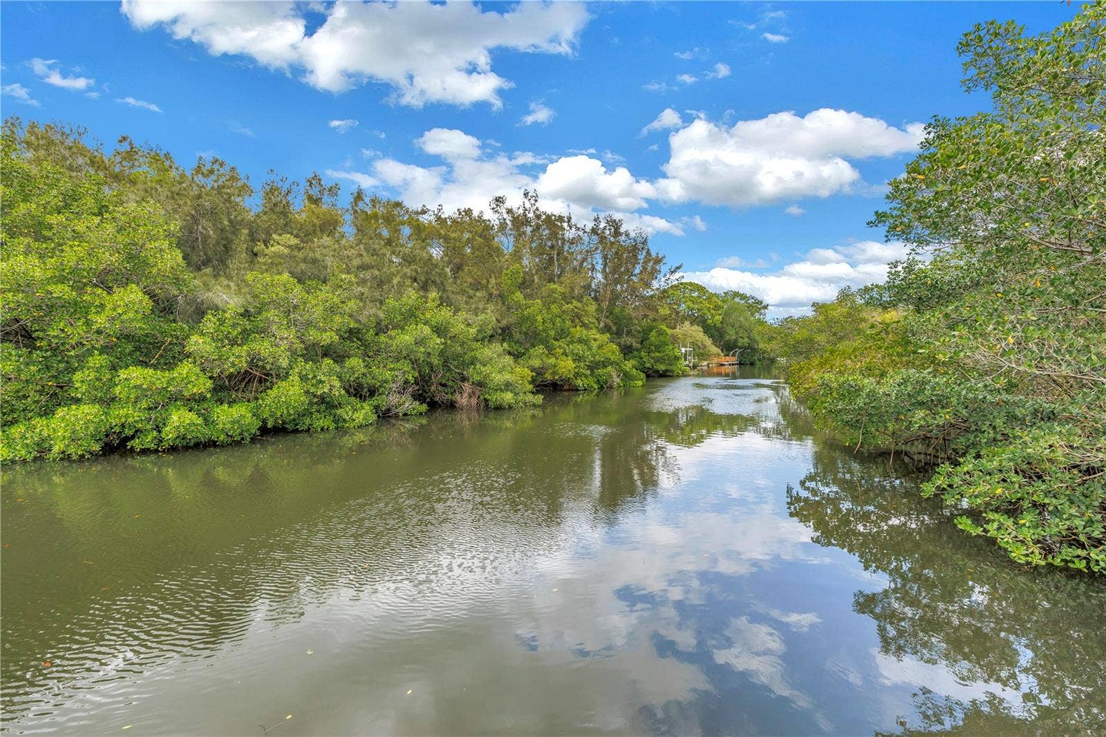 868 GLADES COURT NE, St Petersburg, FL 33702 868 GLADES COURT NE, St Petersburg, FL 33702