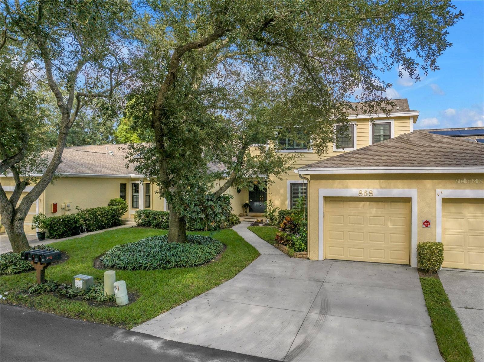 868 GLADES COURT NE, St Petersburg, FL 33702 868 GLADES COURT NE, St Petersburg, FL 33702