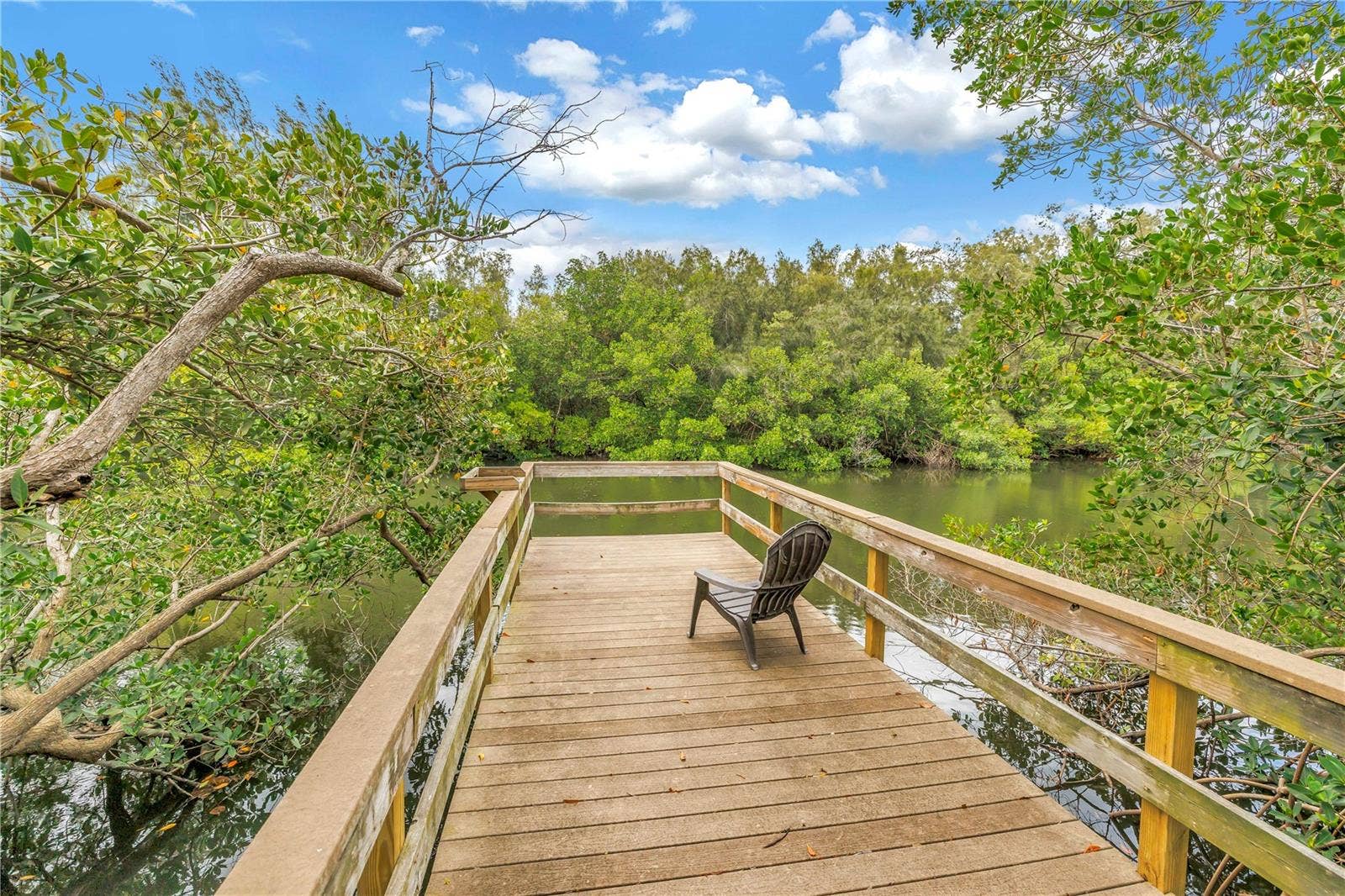 868 GLADES COURT NE, St Petersburg, FL 33702 868 GLADES COURT NE, St Petersburg, FL 33702