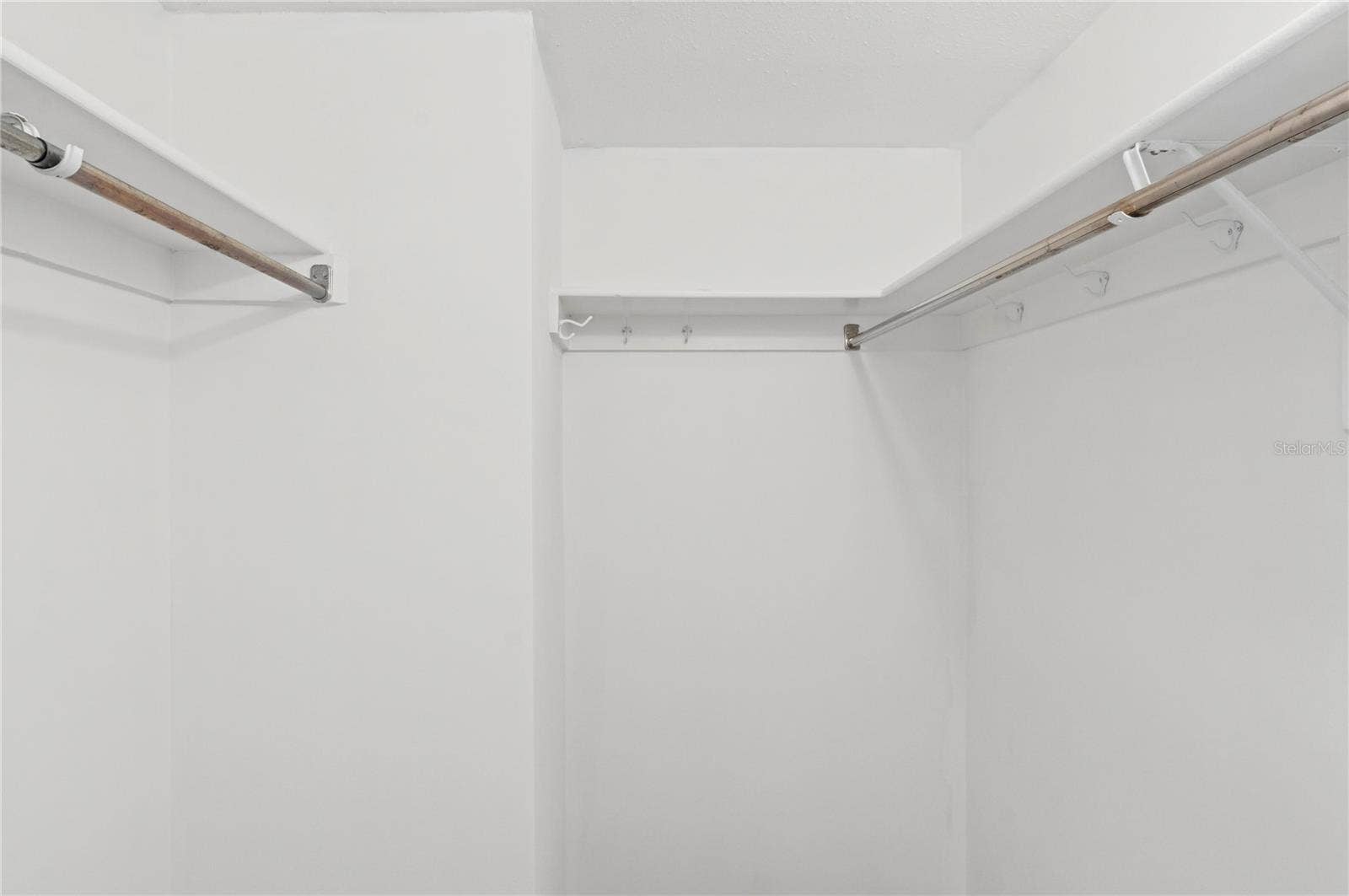 4895 BAY STREET NE, #109, St Petersburg, FL 33703 WALK IN CLOSET