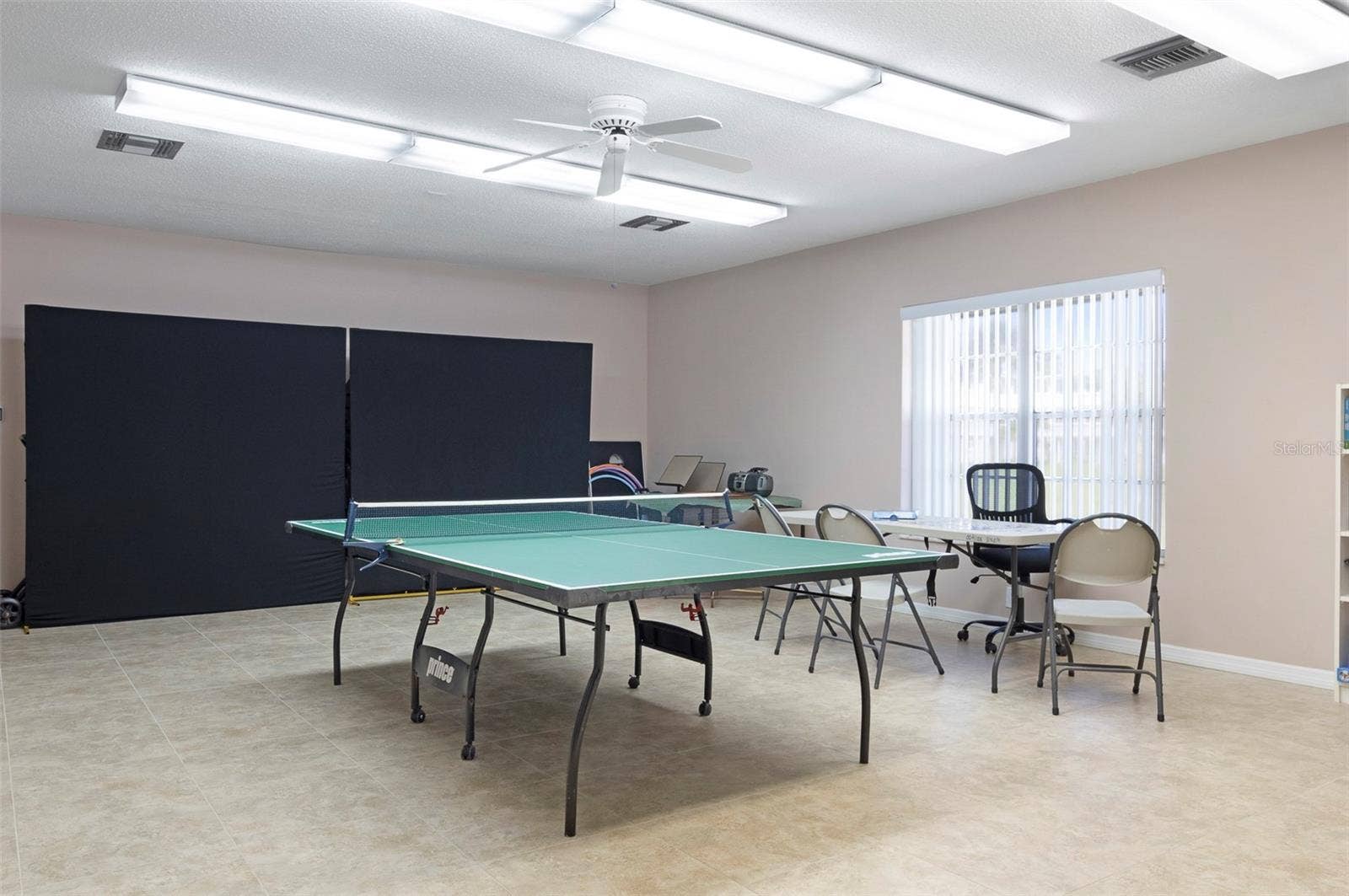 4895 BAY STREET NE, #109, St Petersburg, FL 33703 GAME AREA CLUBHOUSE