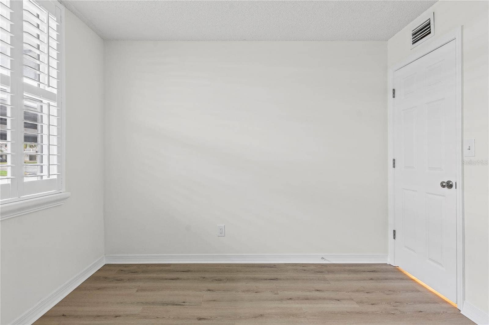 4895 BAY STREET NE, #109, St Petersburg, FL 33703 FRONT 2ND BEDROOM