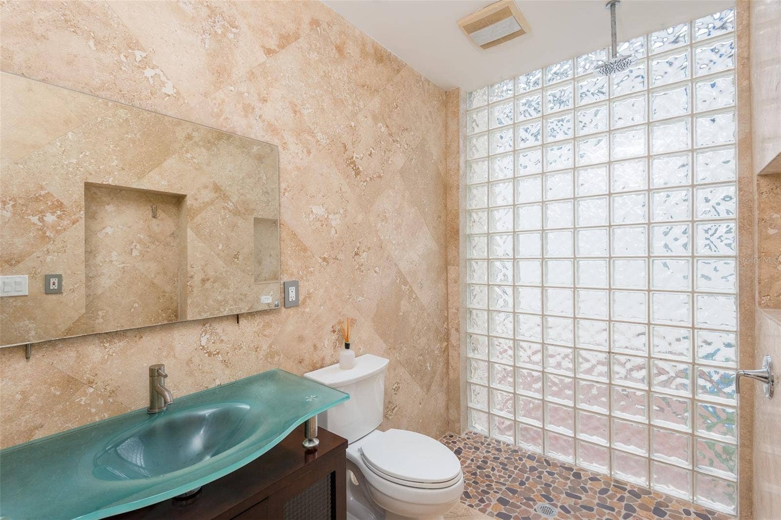 2912 W NEPTUNE STREET, Tampa, FL 33629 2912 W NEPTUNE STREET, Tampa, FL 33629