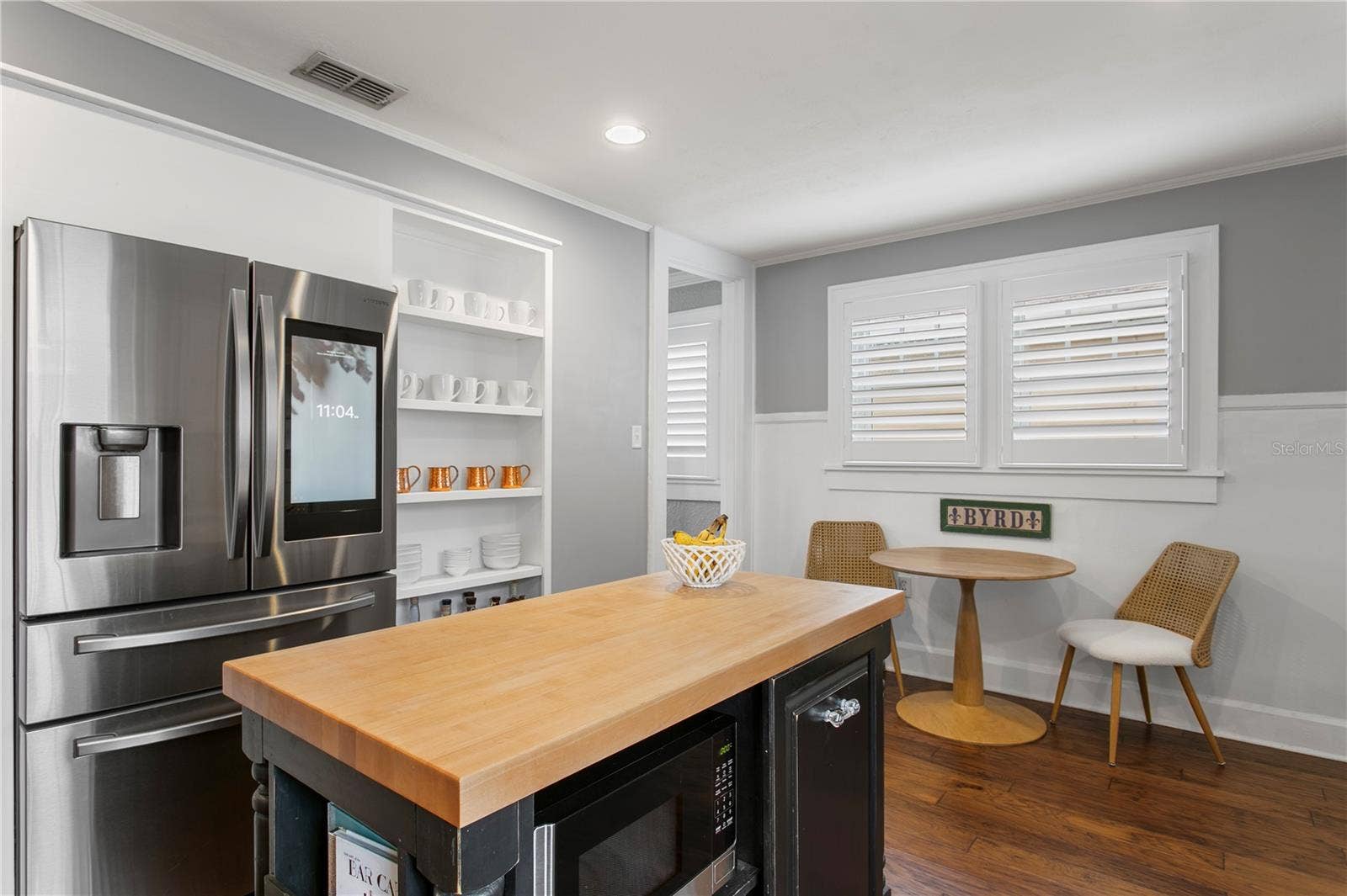 310 26TH AVE N, St Petersburg, FL 33704 310 26TH AVE N, St Petersburg, FL 33704