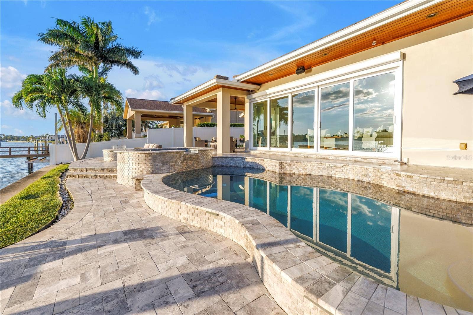 7982 11TH AVENUE S, St Petersburg, FL 33707 7982 11TH AVENUE S, St Petersburg, FL 33707