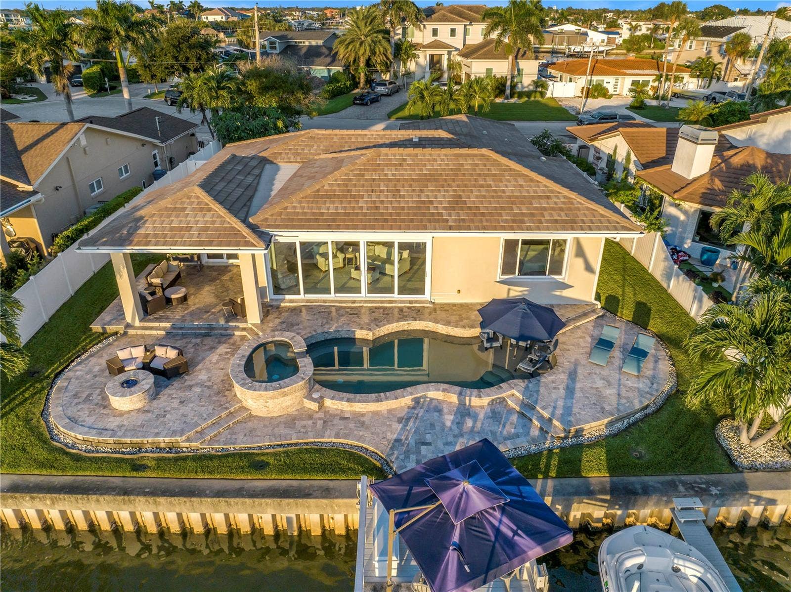 7982 11TH AVENUE S, St Petersburg, FL 33707 7982 11TH AVENUE S, St Petersburg, FL 33707