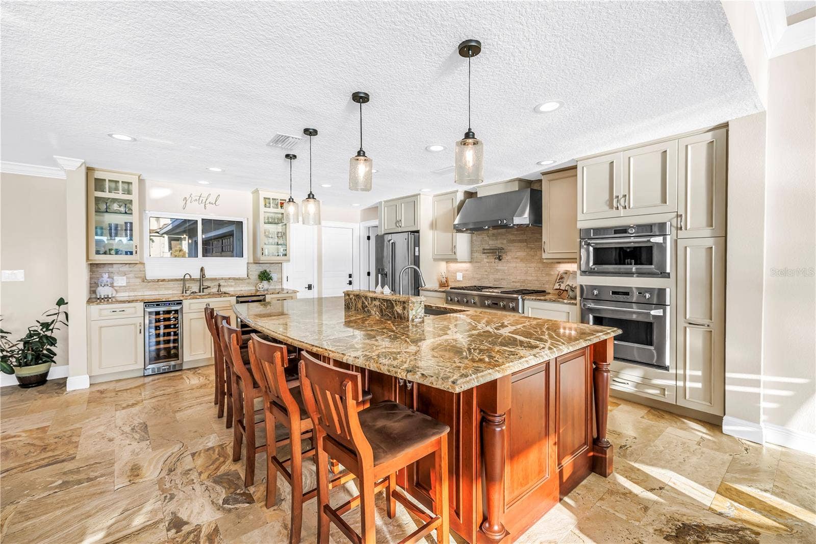 7982 11TH AVENUE S, St Petersburg, FL 33707 7982 11TH AVENUE S, St Petersburg, FL 33707