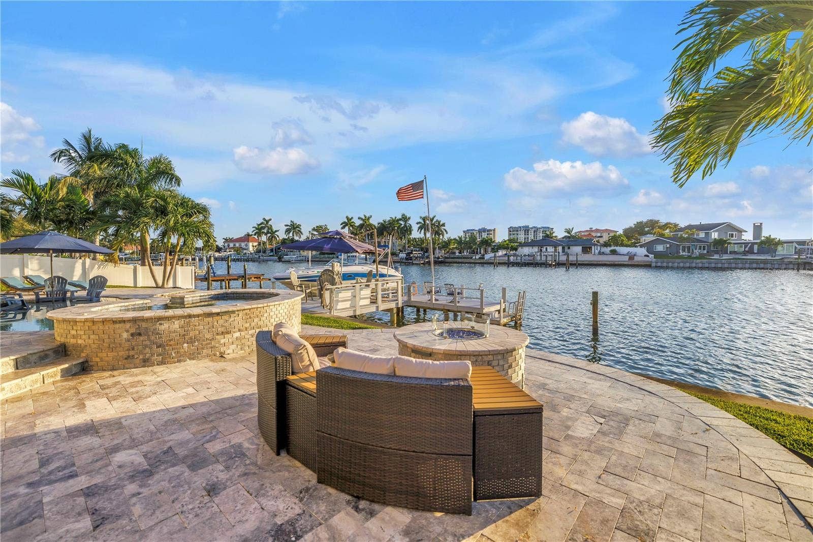 7982 11TH AVENUE S, St Petersburg, FL 33707 7982 11TH AVENUE S, St Petersburg, FL 33707