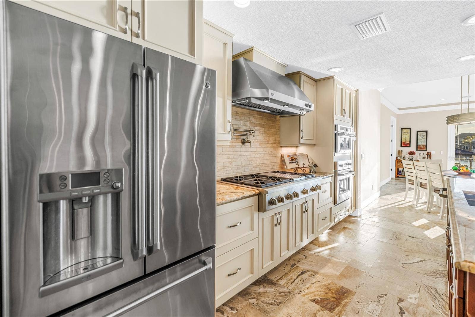 7982 11TH AVENUE S, St Petersburg, FL 33707 7982 11TH AVENUE S, St Petersburg, FL 33707