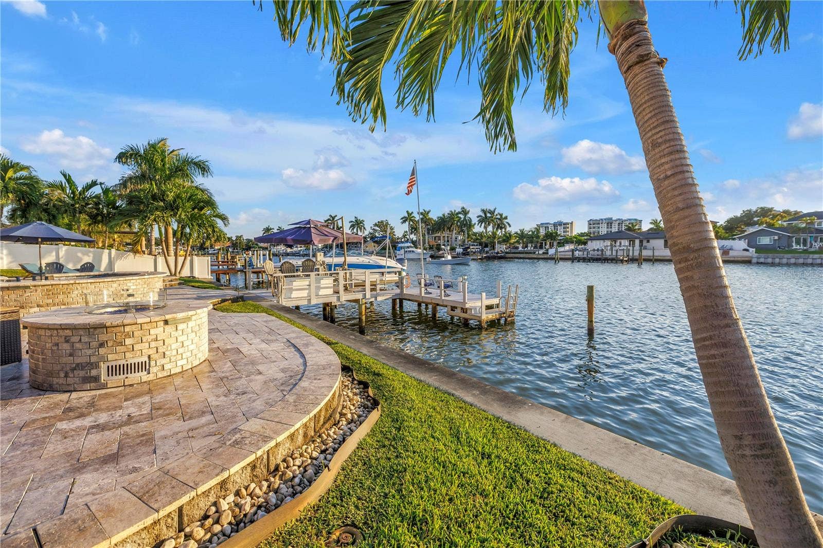 7982 11TH AVENUE S, St Petersburg, FL 33707 7982 11TH AVENUE S, St Petersburg, FL 33707