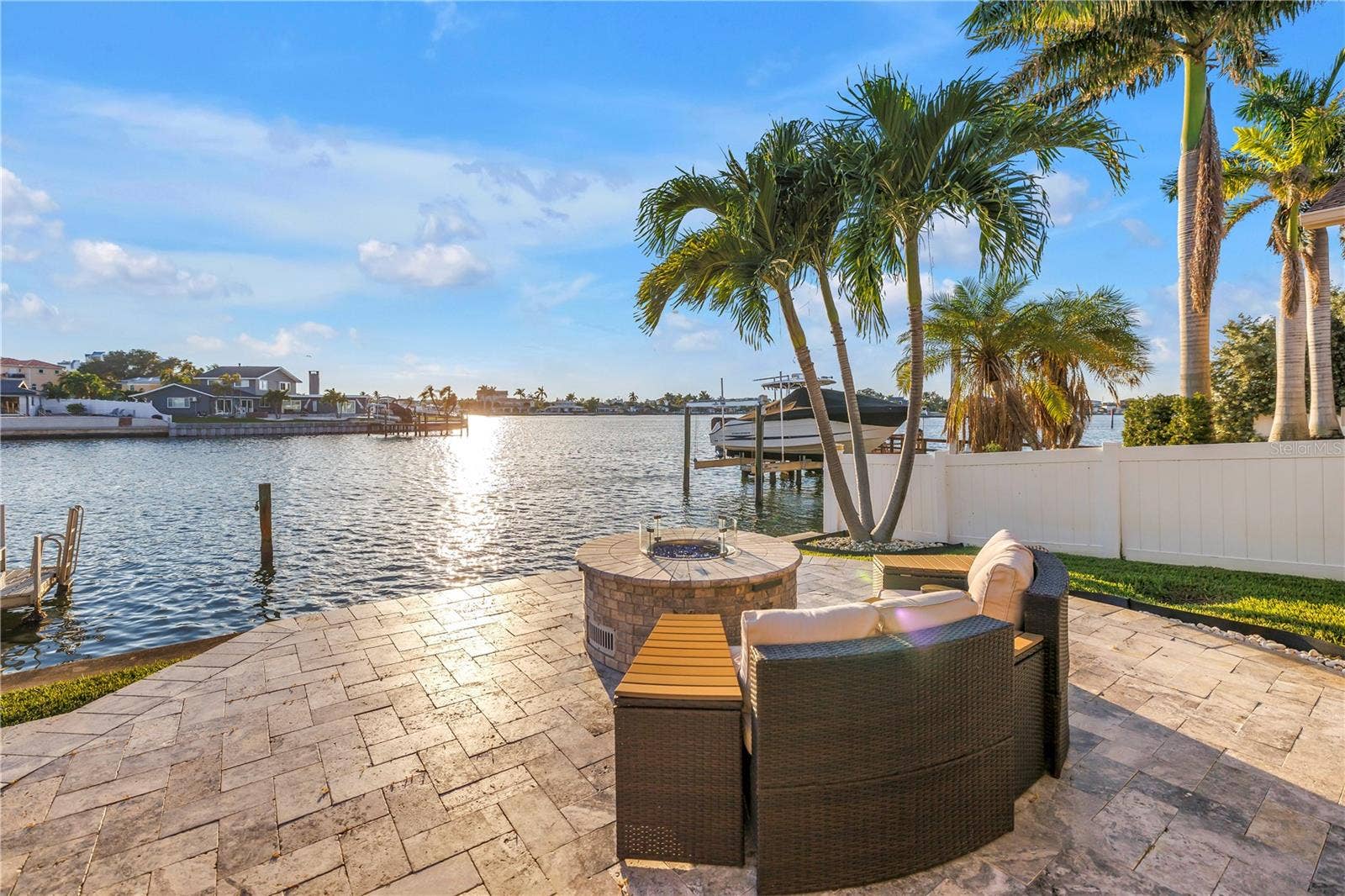 7982 11TH AVENUE S, St Petersburg, FL 33707 7982 11TH AVENUE S, St Petersburg, FL 33707