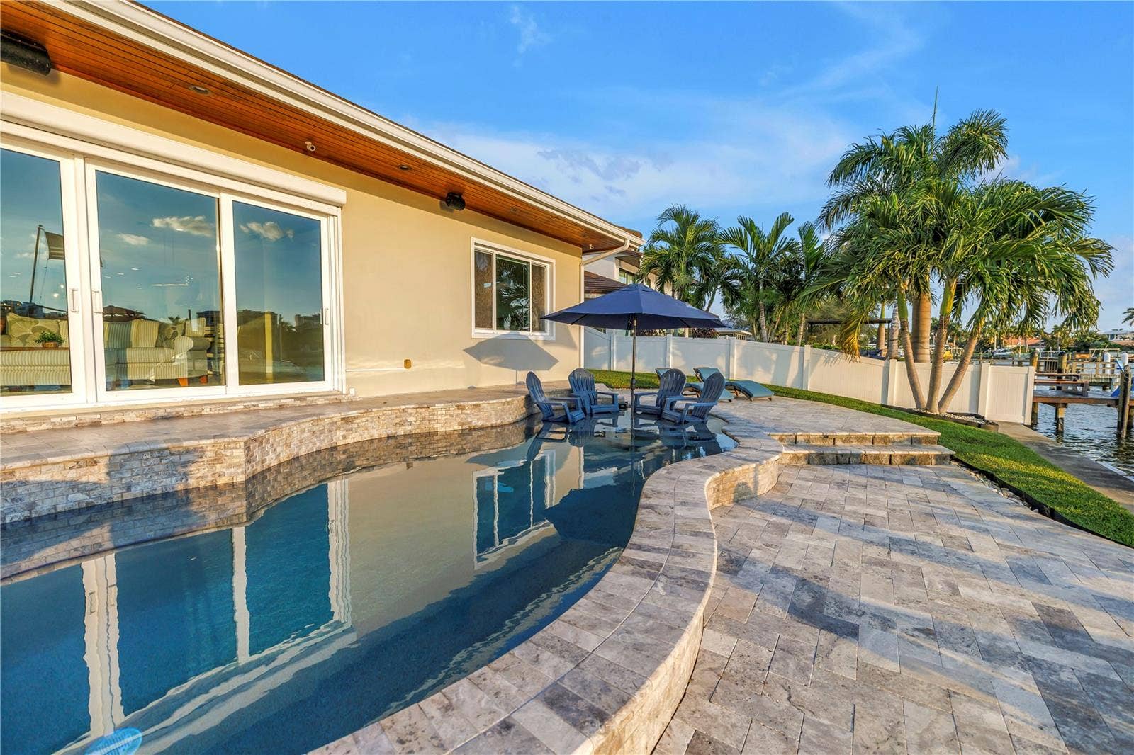 7982 11TH AVENUE S, St Petersburg, FL 33707 7982 11TH AVENUE S, St Petersburg, FL 33707