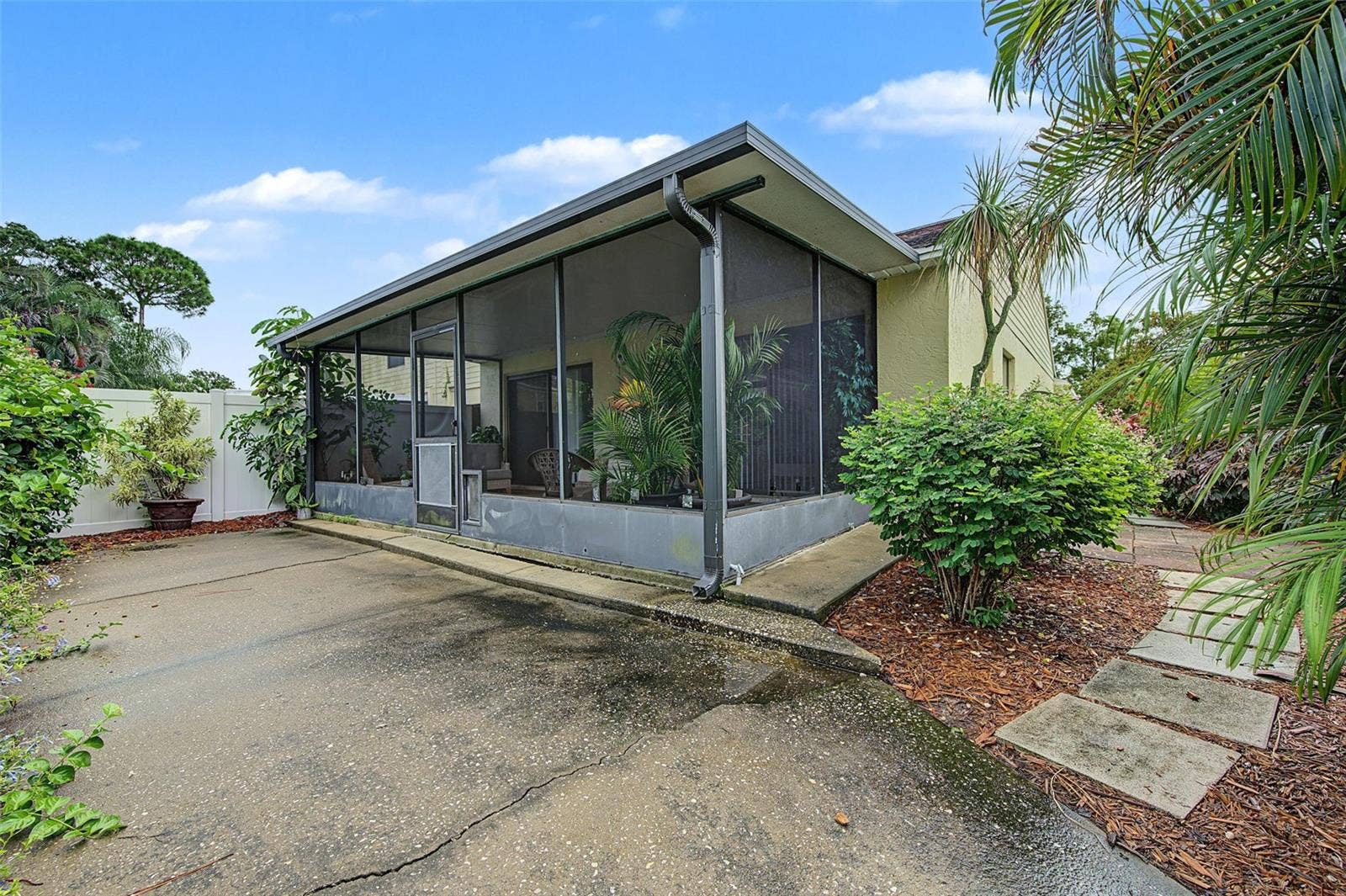 2771 SUMMERDALE DRIVE, #7, Clearwater, FL 33761 2771 SUMMERDALE DRIVE, #7, Clearwater, FL 33761