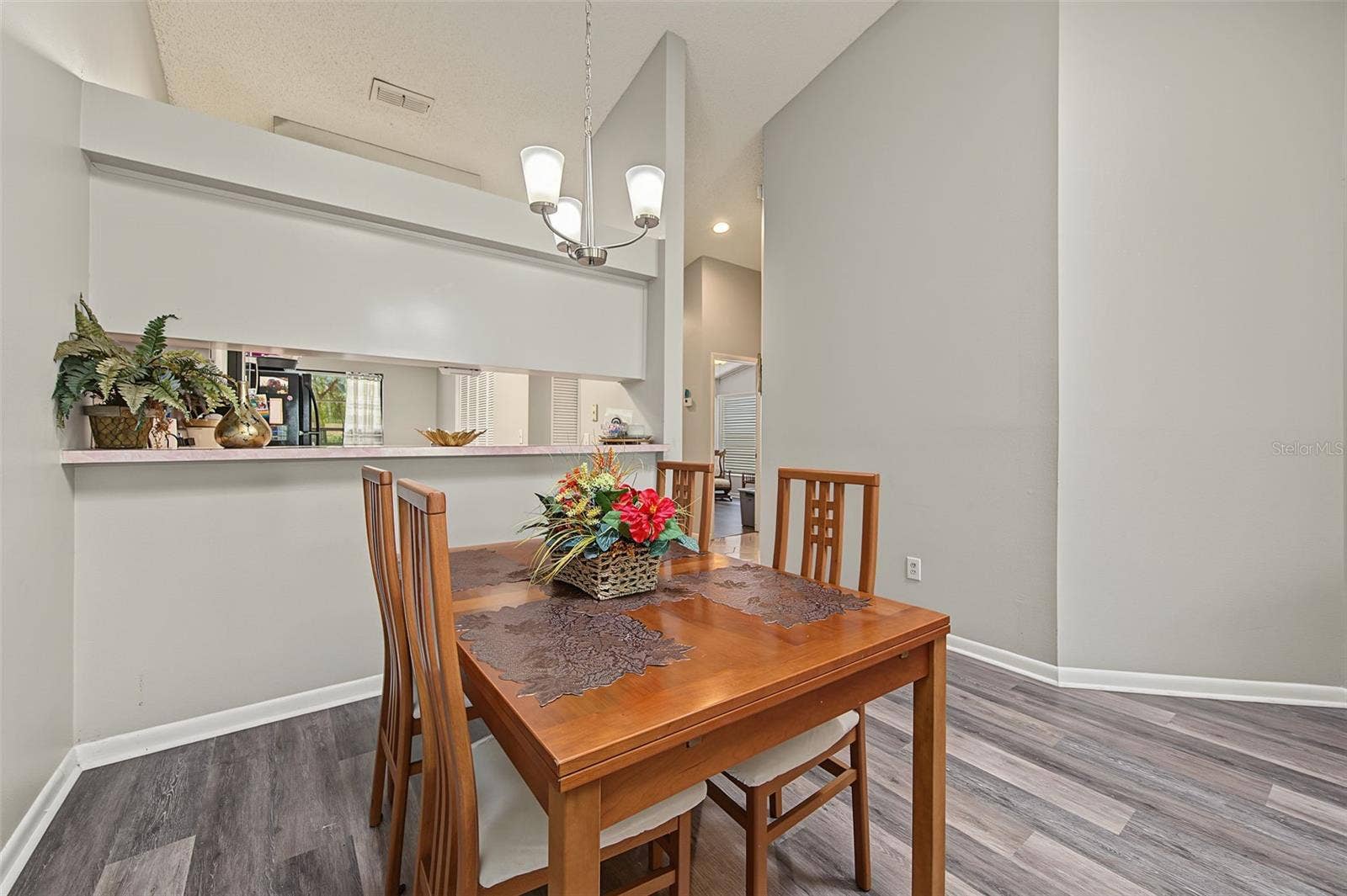 2771 SUMMERDALE DRIVE, #7, Clearwater, FL 33761 Dining Area