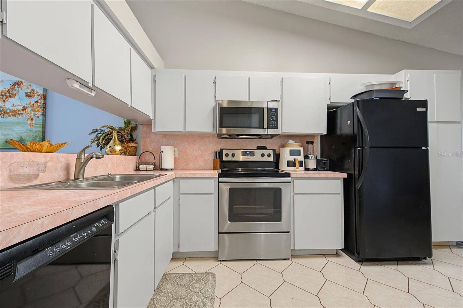 2771 SUMMERDALE DRIVE, #7, Clearwater, FL 33761 2771 SUMMERDALE DRIVE, #7, Clearwater, FL 33761