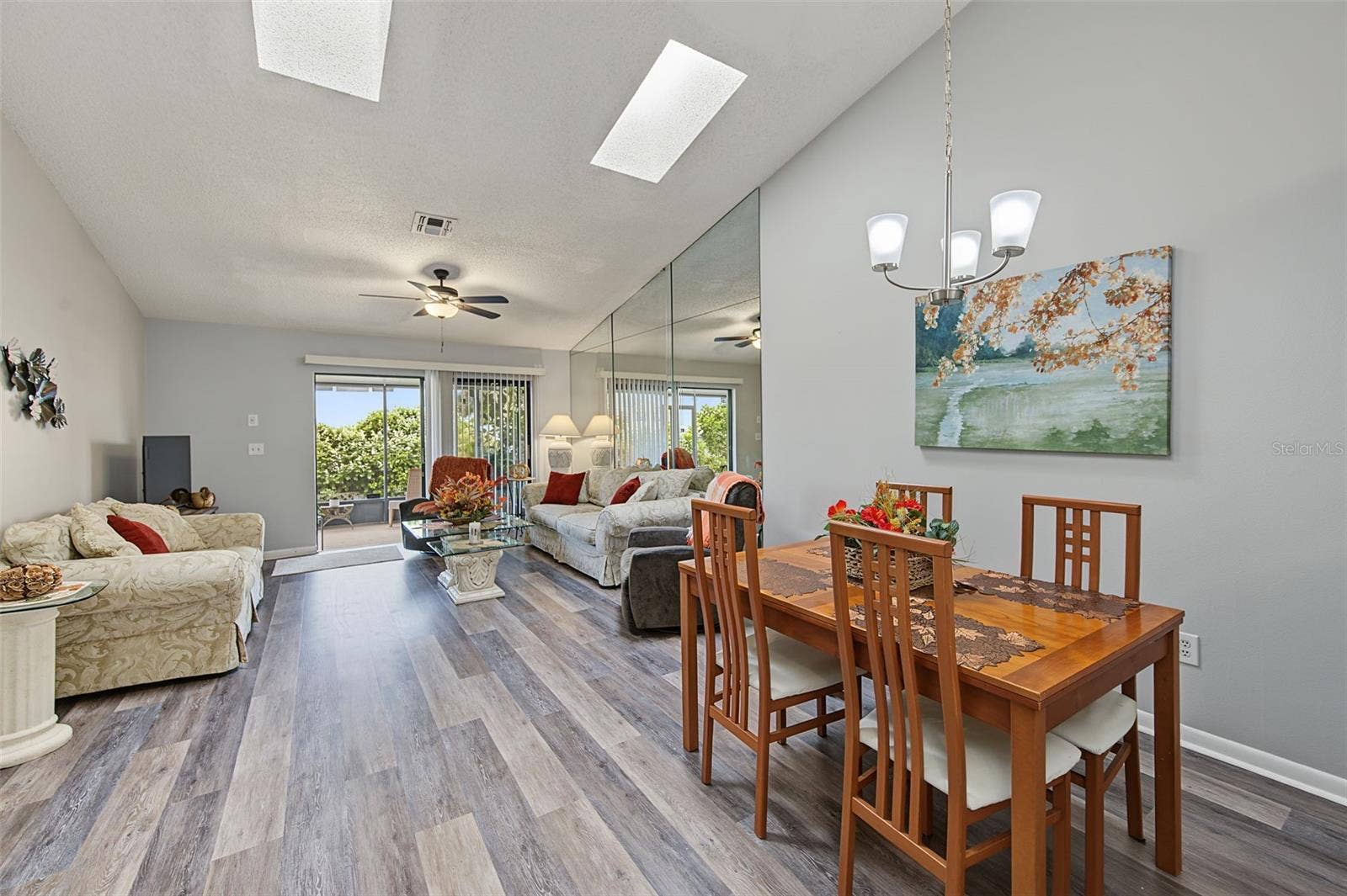 2771 SUMMERDALE DRIVE, #7, Clearwater, FL 33761 2771 SUMMERDALE DRIVE, #7, Clearwater, FL 33761