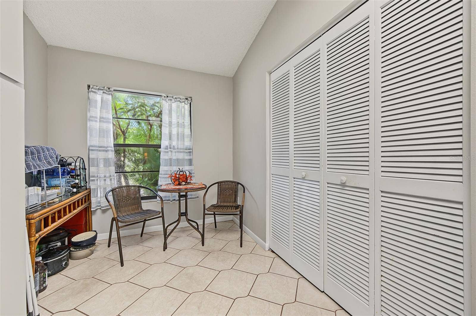 2771 SUMMERDALE DRIVE, #7, Clearwater, FL 33761 Eat-in Dining area in the Kitchen - Cozy!