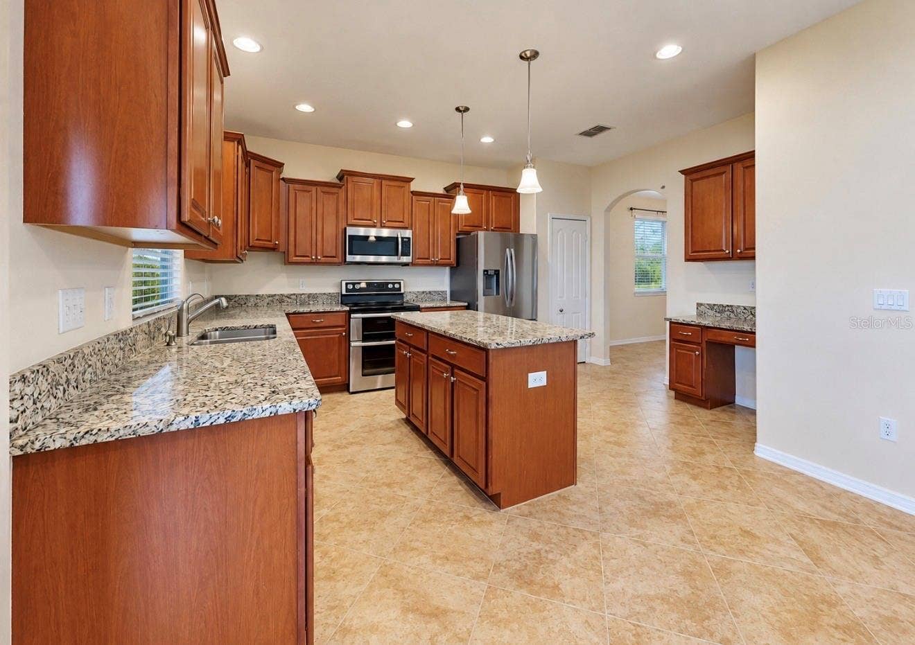 12130 STREAMBED DRIVE, Riverview, FL 33579 12130 STREAMBED DRIVE, Riverview, FL 33579