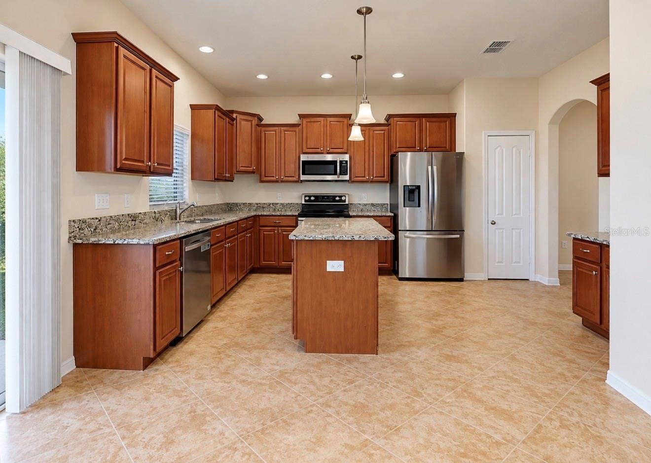12130 STREAMBED DRIVE, Riverview, FL 33579 12130 STREAMBED DRIVE, Riverview, FL 33579