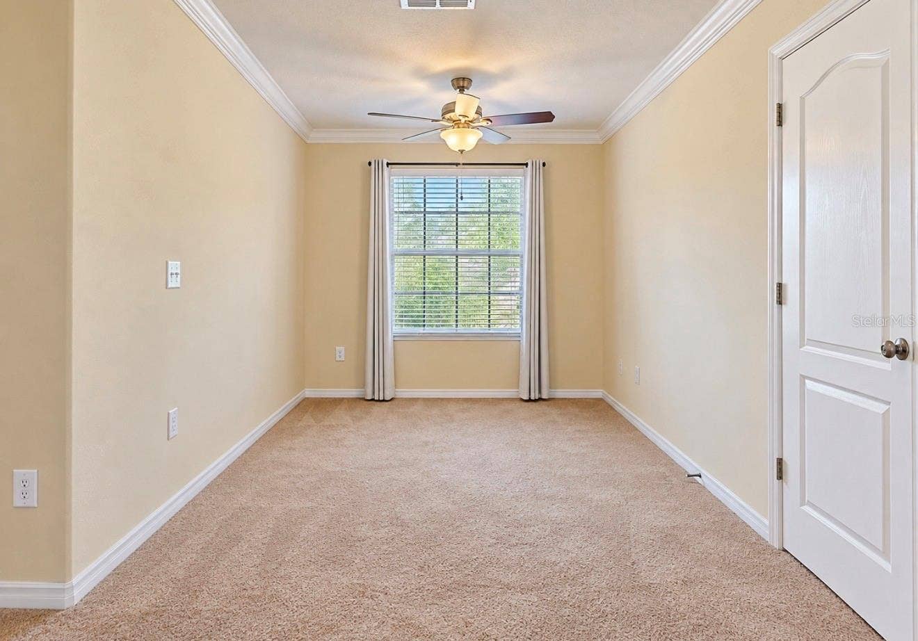 12130 STREAMBED DRIVE, Riverview, FL 33579 Sitting Area in Primary Bedroom