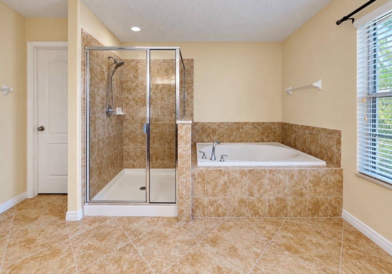 12130 STREAMBED DRIVE, Riverview, FL 33579 12130 STREAMBED DRIVE, Riverview, FL 33579