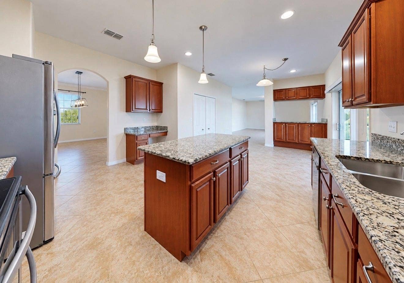 12130 STREAMBED DRIVE, Riverview, FL 33579 12130 STREAMBED DRIVE, Riverview, FL 33579
