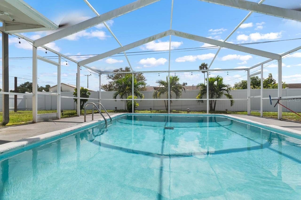 500 FLORIDA CIRCLE S, Apollo Beach, FL 33572 500 FLORIDA CIRCLE S, Apollo Beach, FL 33572