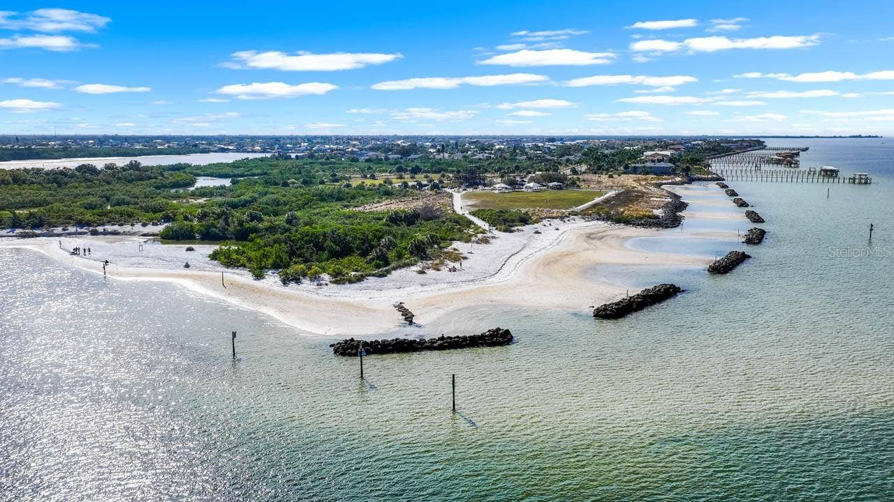 500 FLORIDA CIRCLE S, Apollo Beach, FL 33572 500 FLORIDA CIRCLE S, Apollo Beach, FL 33572