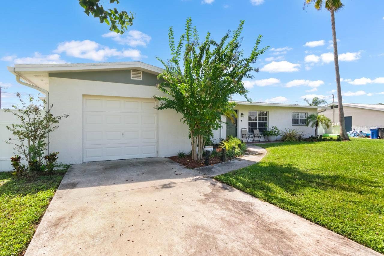 500 FLORIDA CIRCLE S, Apollo Beach, FL 33572 500 FLORIDA CIRCLE S, Apollo Beach, FL 33572