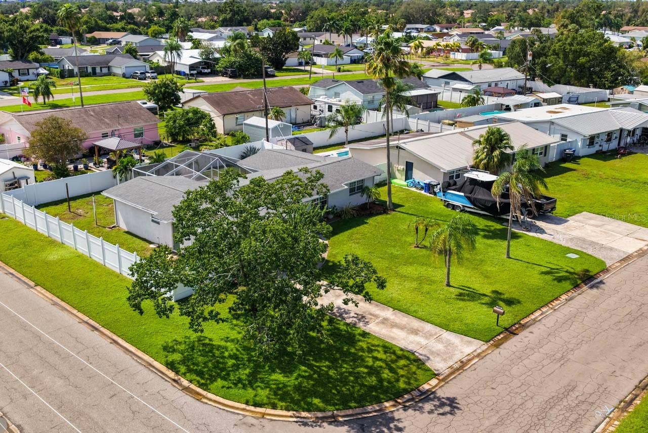 500 FLORIDA CIRCLE S, Apollo Beach, FL 33572 500 FLORIDA CIRCLE S, Apollo Beach, FL 33572