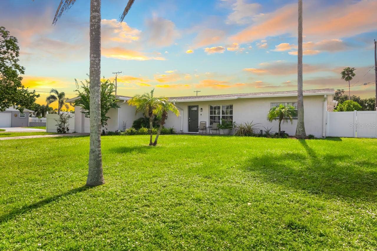 500 FLORIDA CIRCLE S, Apollo Beach, FL 33572 500 FLORIDA CIRCLE S, Apollo Beach, FL 33572