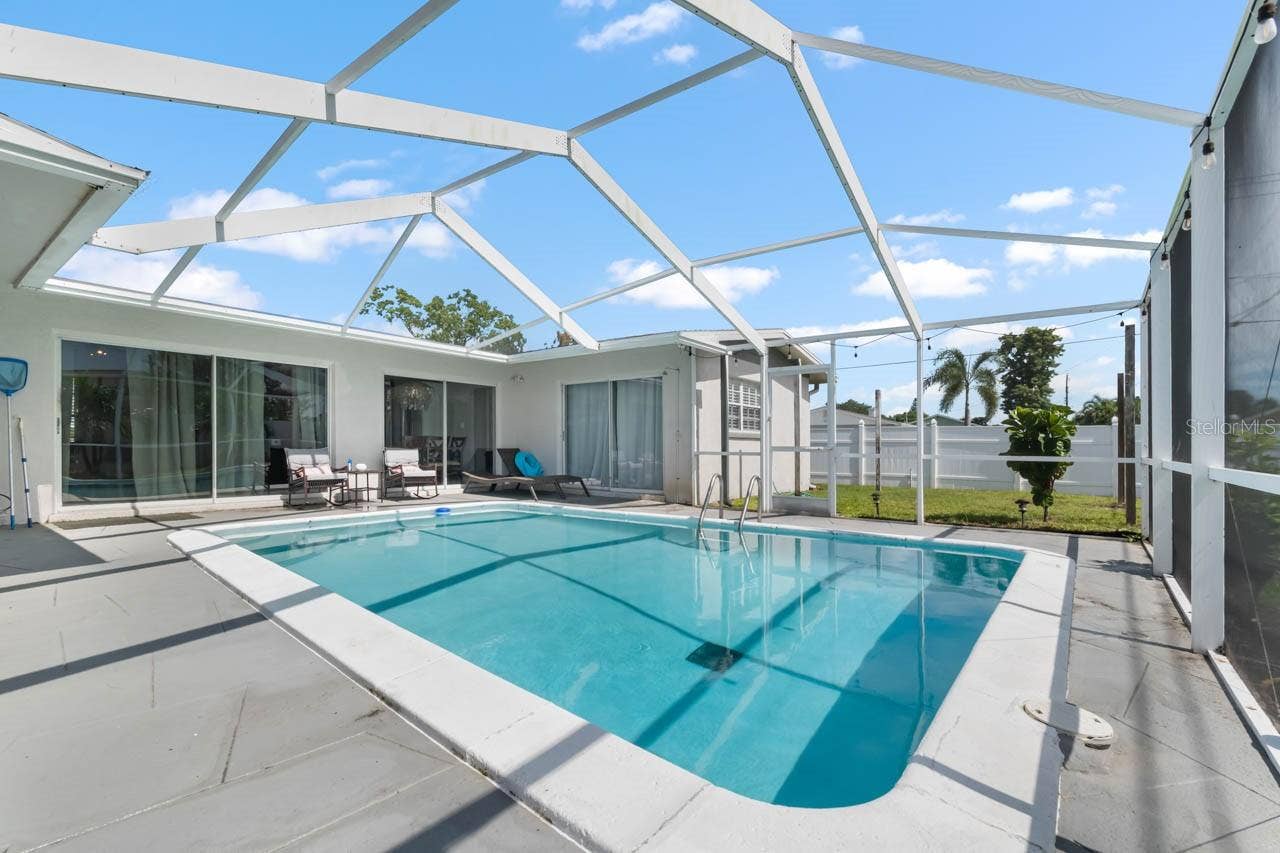500 FLORIDA CIRCLE S, Apollo Beach, FL 33572 500 FLORIDA CIRCLE S, Apollo Beach, FL 33572