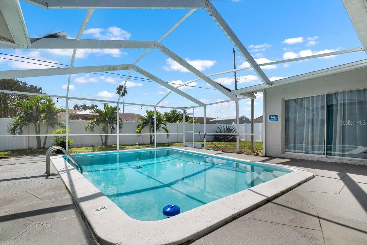 500 FLORIDA CIRCLE S, Apollo Beach, FL 33572 500 FLORIDA CIRCLE S, Apollo Beach, FL 33572