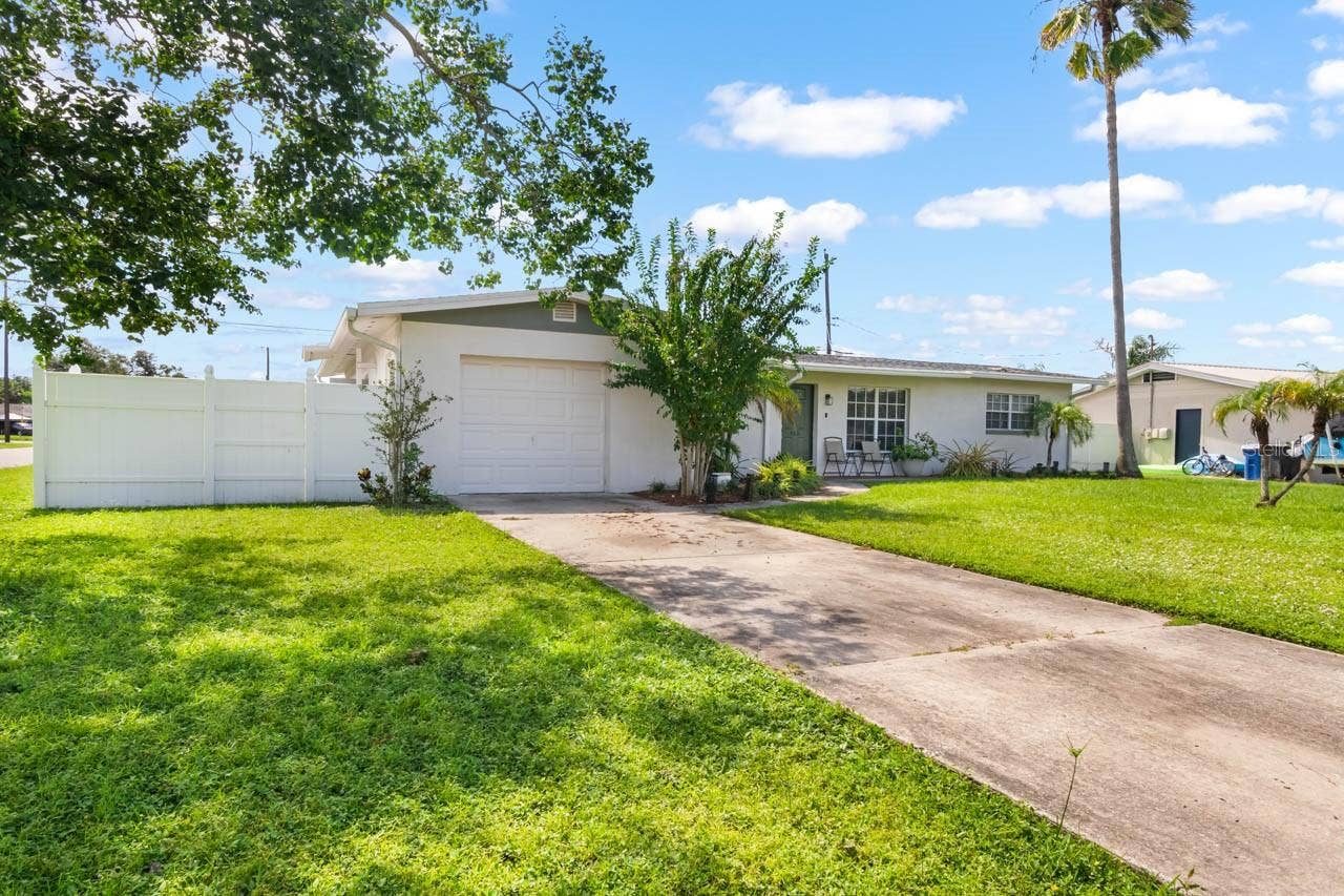 500 FLORIDA CIRCLE S, Apollo Beach, FL 33572 500 FLORIDA CIRCLE S, Apollo Beach, FL 33572