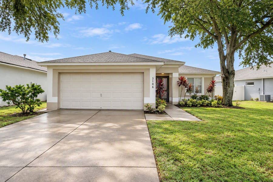 Property photo for 3106 PINE TOP DRIVE, Valrico, FL