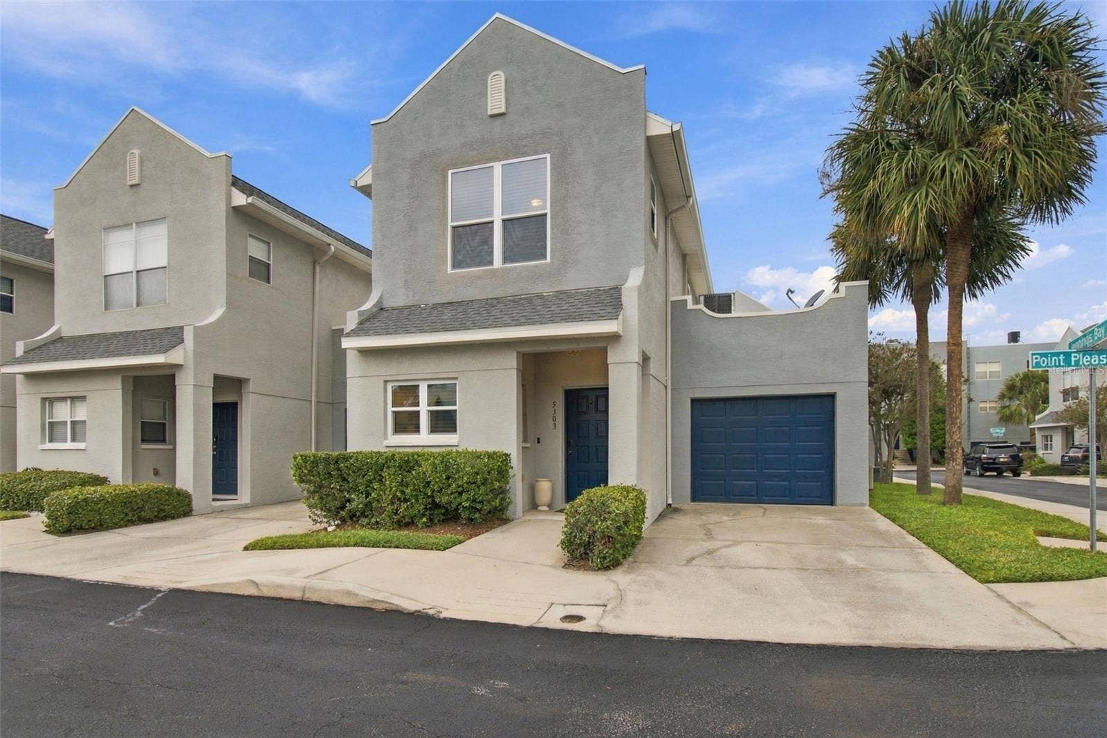5303 POINT PLEASANT LANE, Tampa, FL 33611 Exterior Front End Unit