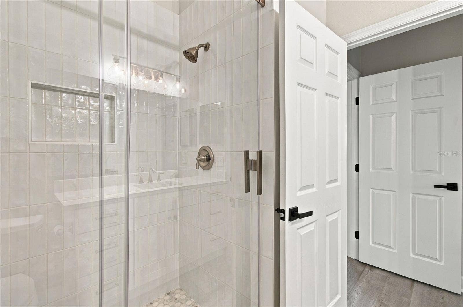 5303 POINT PLEASANT LANE, Tampa, FL 33611 Master Bathroom