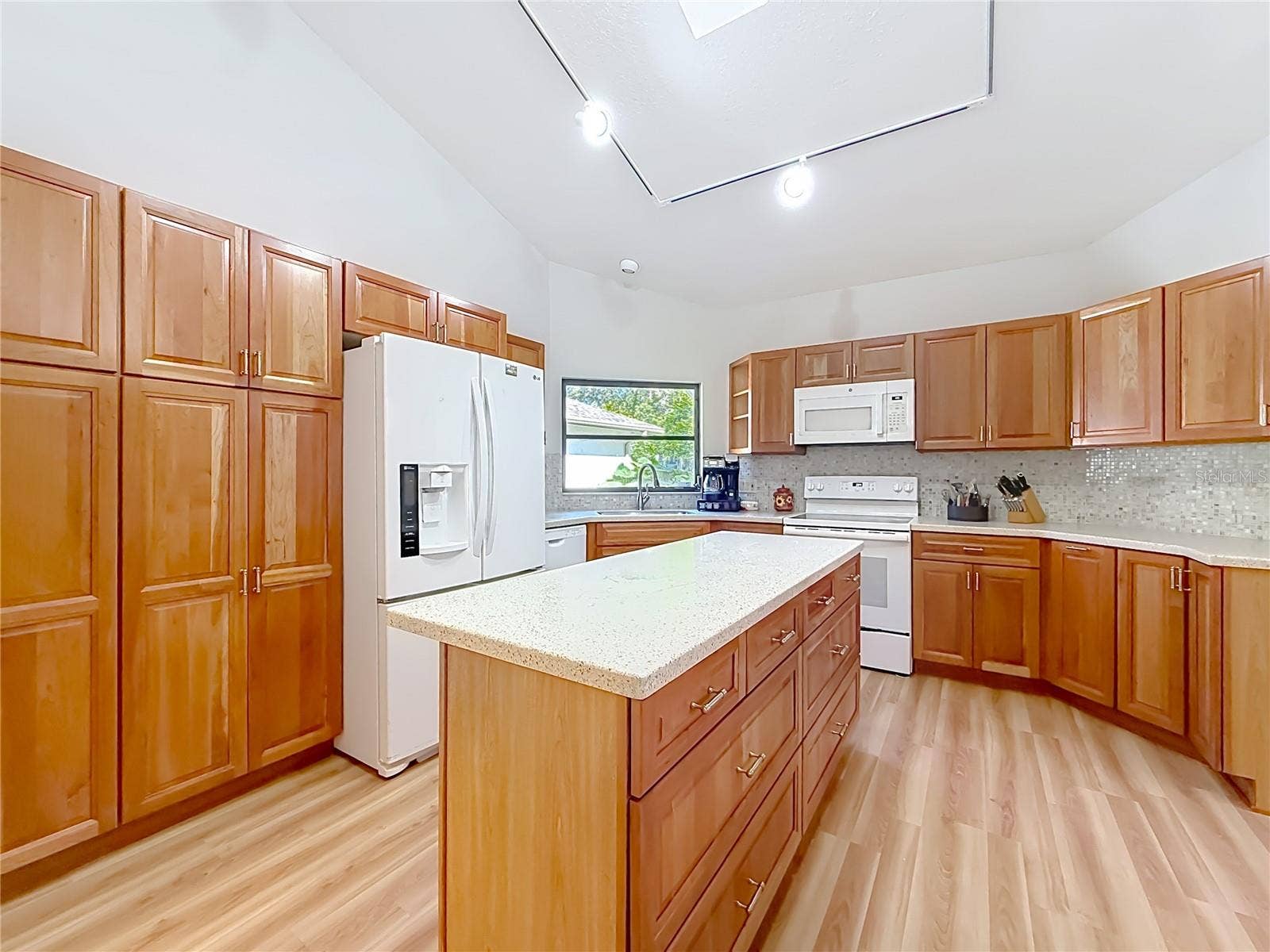 52 S MASTERS DRIVE, Homosassa, FL 34446