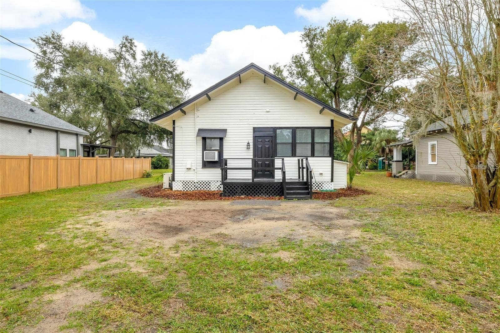 911 S MISSOURI AVENUE, Lakeland, FL 33803 911 S MISSOURI AVENUE, Lakeland, FL 33803