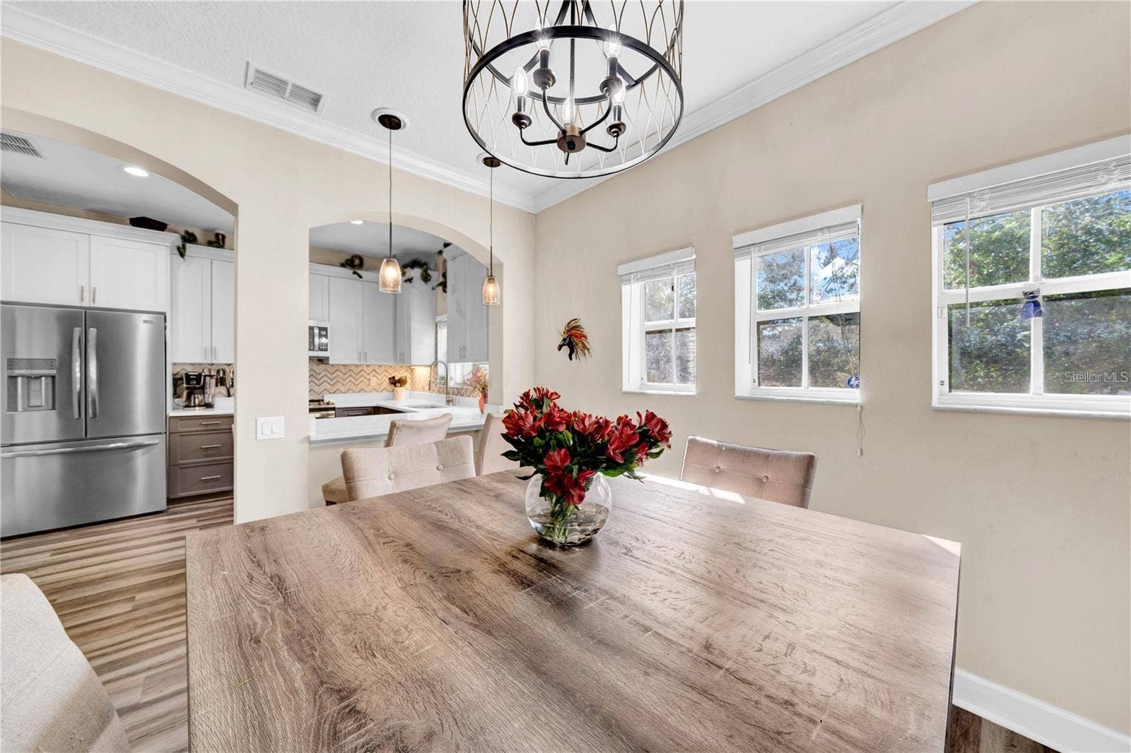 614 105TH LANE N, St Petersburg, FL 33716 Seamless Dining to Kitchen Flow
