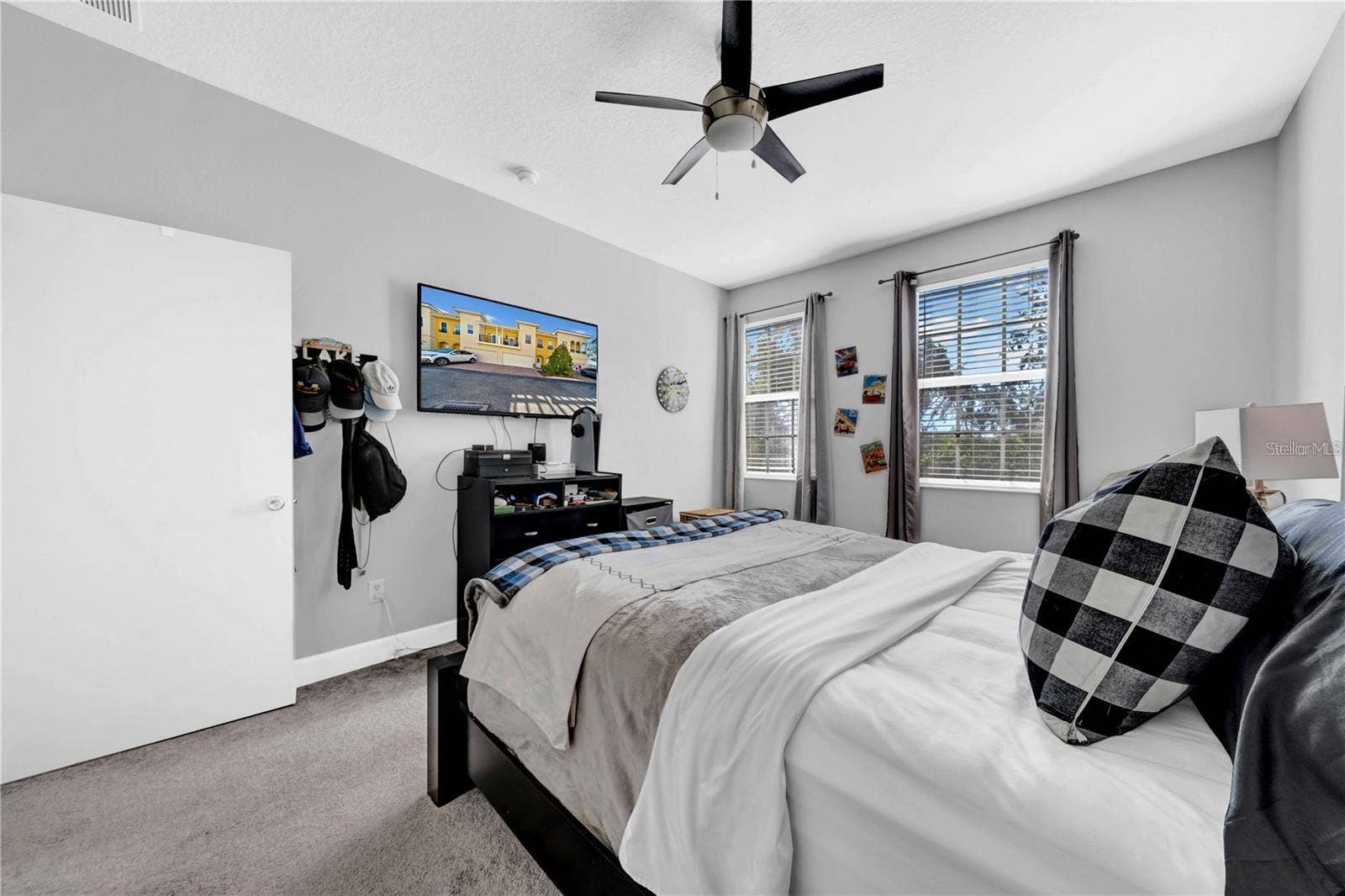 614 105TH LANE N, St Petersburg, FL 33716 Plenty of Room to Relax