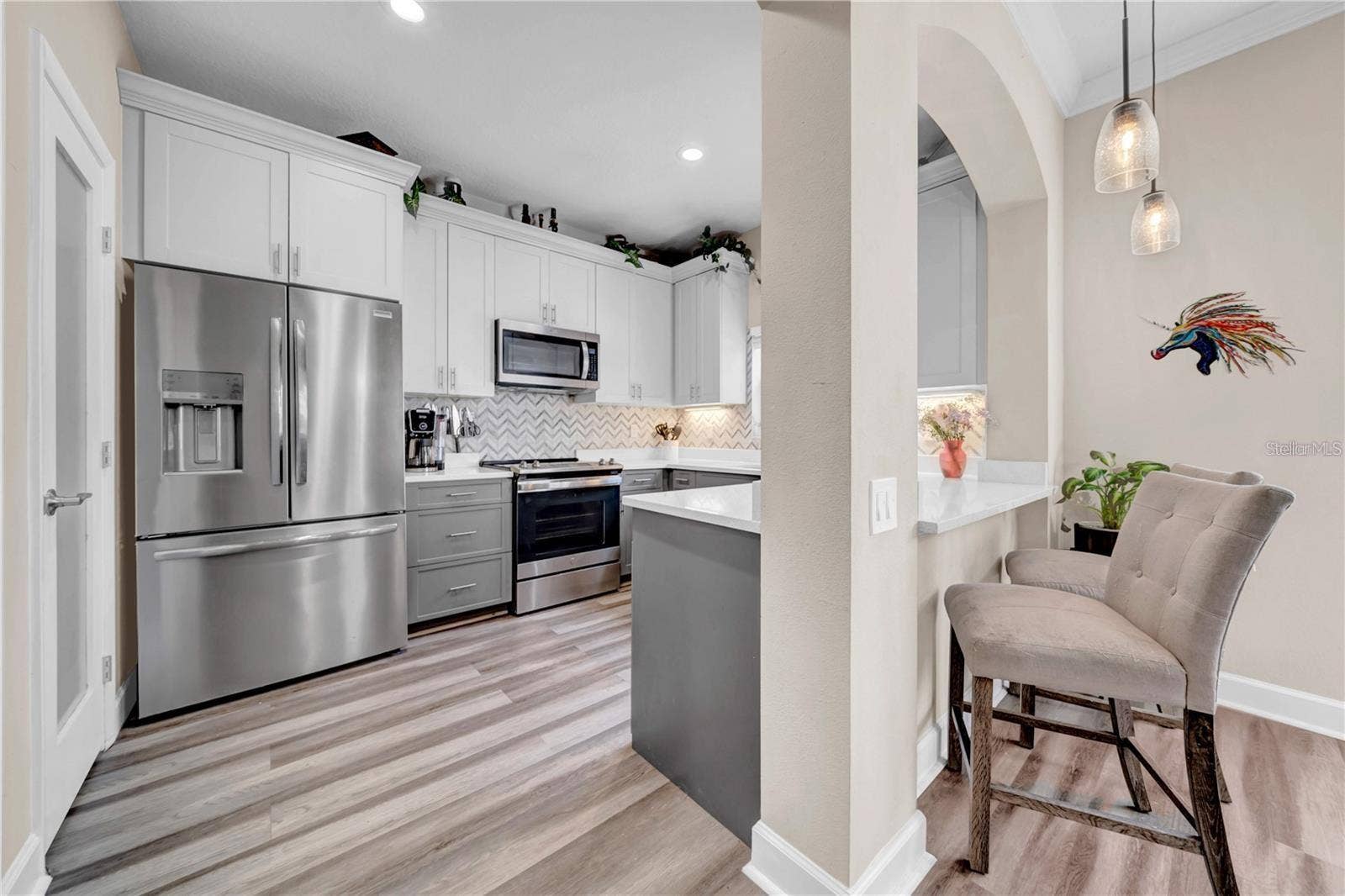 614 105TH LANE N, St Petersburg, FL 33716 Clean and Sleek Stainless Steel Appliances