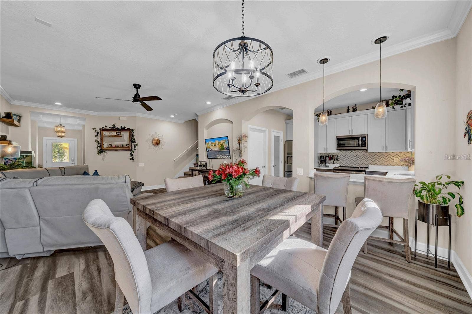 614 105TH LANE N, St Petersburg, FL 33716 Cozy for Gathering